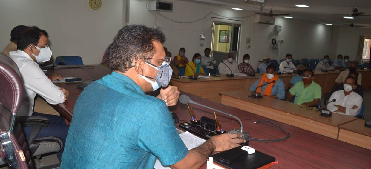 Traders should not give goods to those without masks