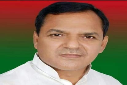 jila panchayat adhyaksh election in azamgarh Samajwadi party nominated Vijay Yadav son of former minister Durga Prasad