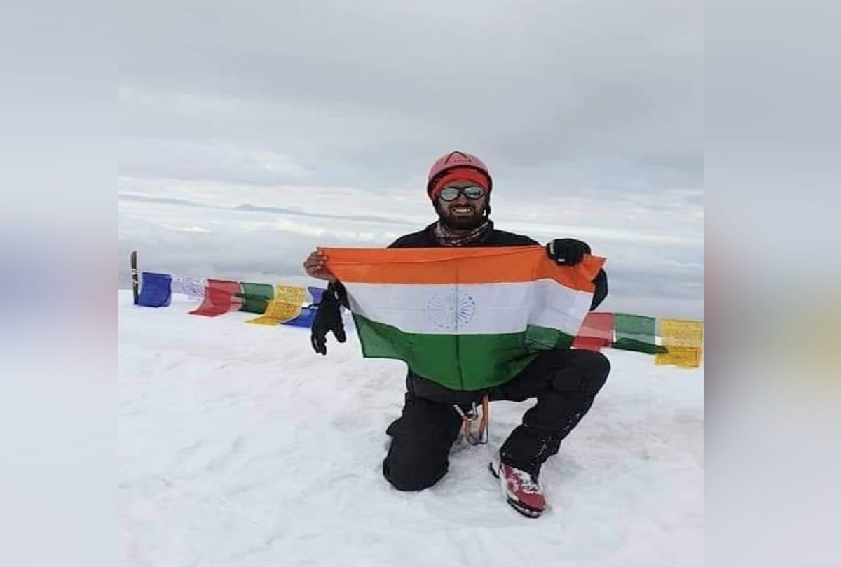 Amit of Kinnaur himachal conquered Everest at the age of 24