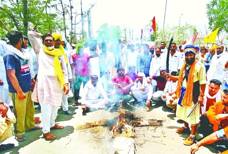 Police released 24 farmers detained in Fatehabad of Haryana