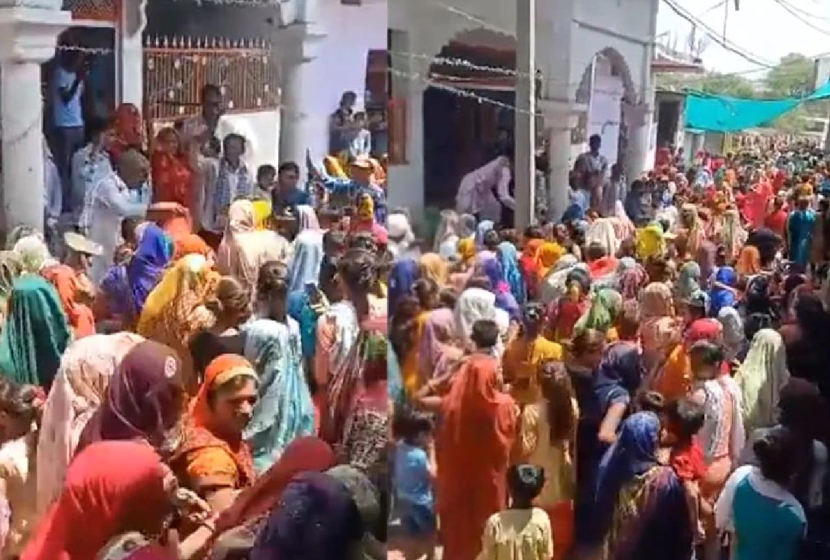 Madhya Pradesh Rajgarh two women told themselves god angel people broke physical distancing corona guidelines