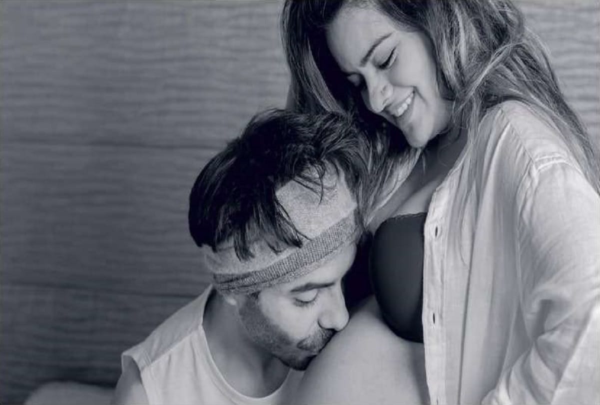 Aparshakti Khurana shares a picture announcing wife Aakriti's pregnancy Kartik Aaryan and other celebs congratulates the couple