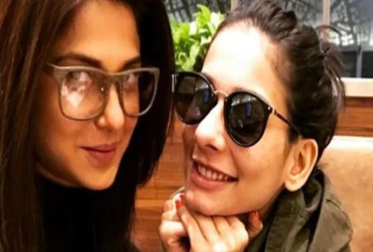 Roshtash Asif to Anita Divyanka tv stars play enemy in tv show but are good friends in real life