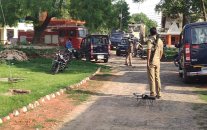 Jaunpur district Jail Ruckus Prisoners chaos many occasions in the past know Jaunpur jila jail history