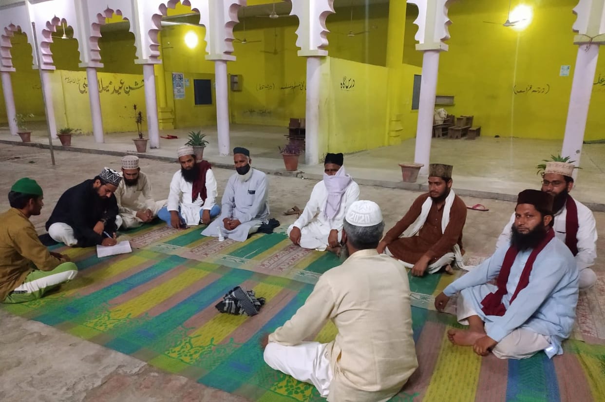 Keep Muslim girls away from mobiles: Ulama