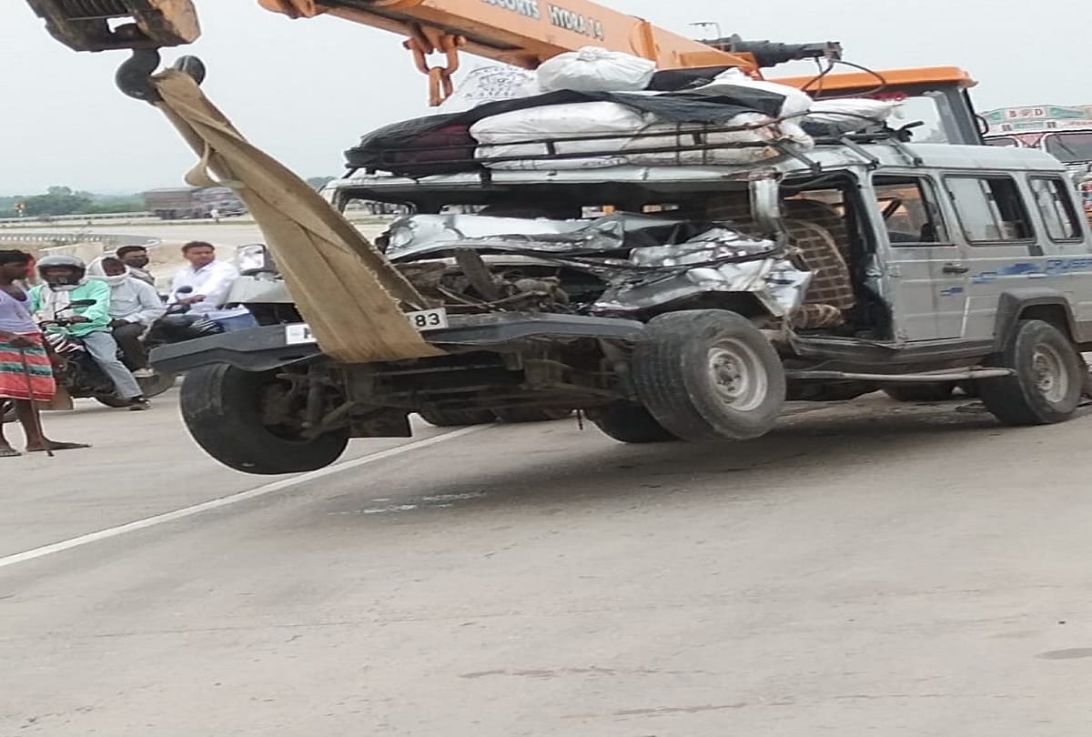 Major road accident in Mirzapur cruiser going from Maharashtra to Bihar collided with truck One killed 14 injured