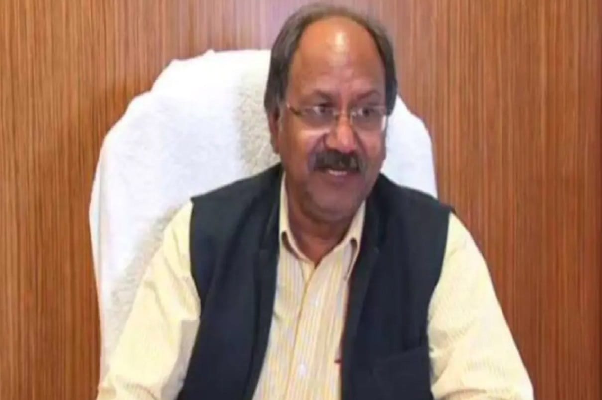 chhattisgarh bjp leader brijmohan agarwal controversial comments says stop food and drink inflation will fall down