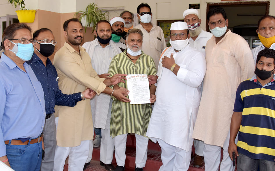 One crore people get vaccine daily in the country