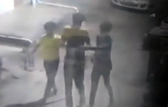 Theft in four houses in a single night, incident of incident caught in CCTV camera