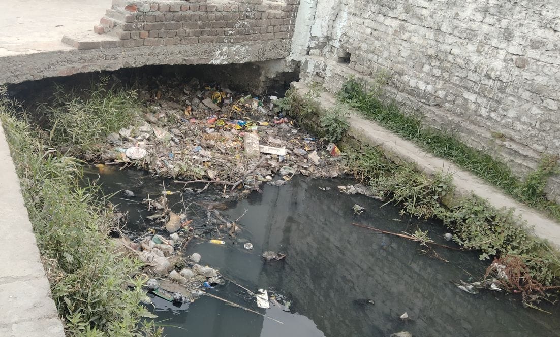 No drainage in Sultanpur Patti