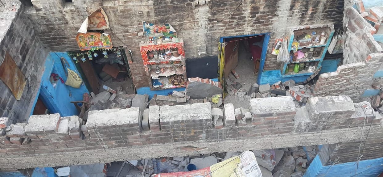 The roof of the old house collapsed in Kuravali, three injured
