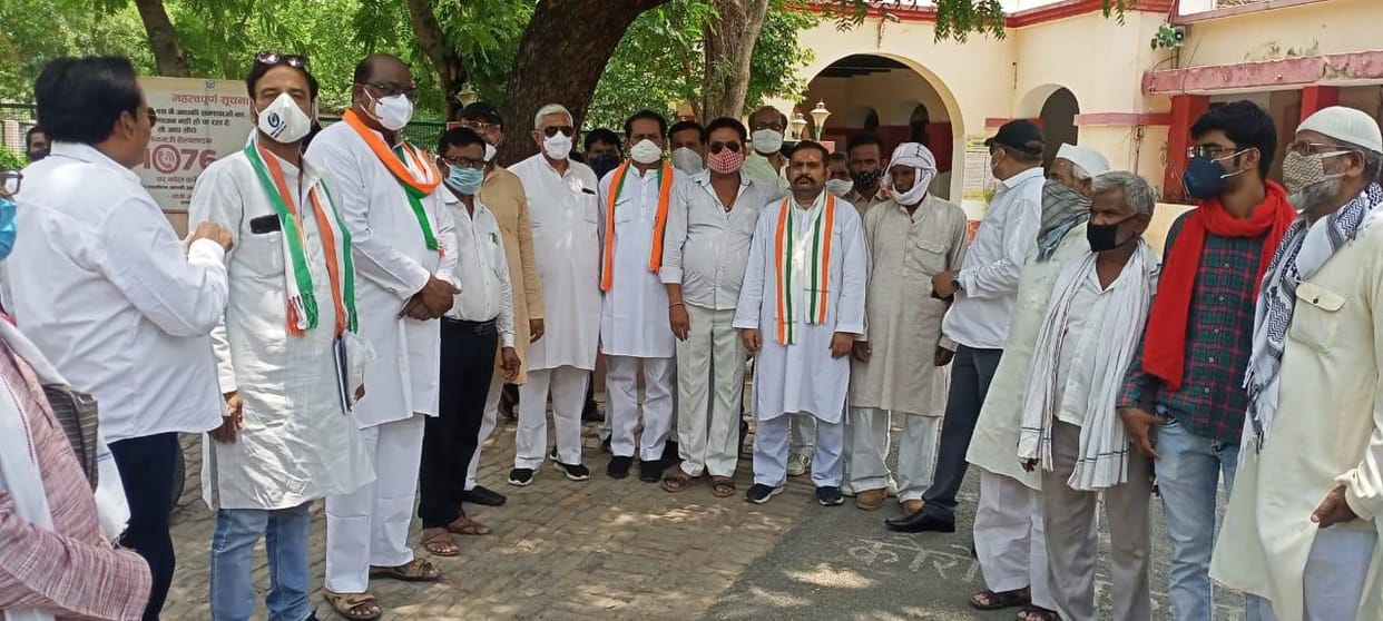 Up Board,mla,covid 19,doctor,congrees police vivad