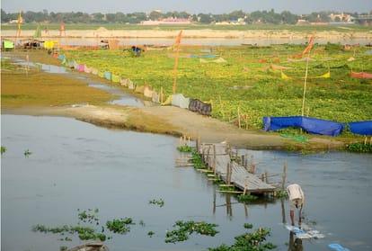 Water released in Ganga from unseasonal dams, people panic due to rise in water level