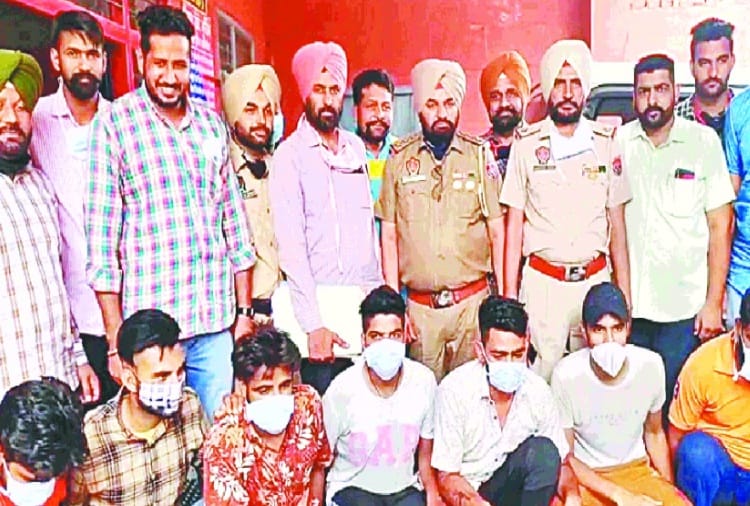 Illegal arms selling gang busted in Faridkot of Punjab