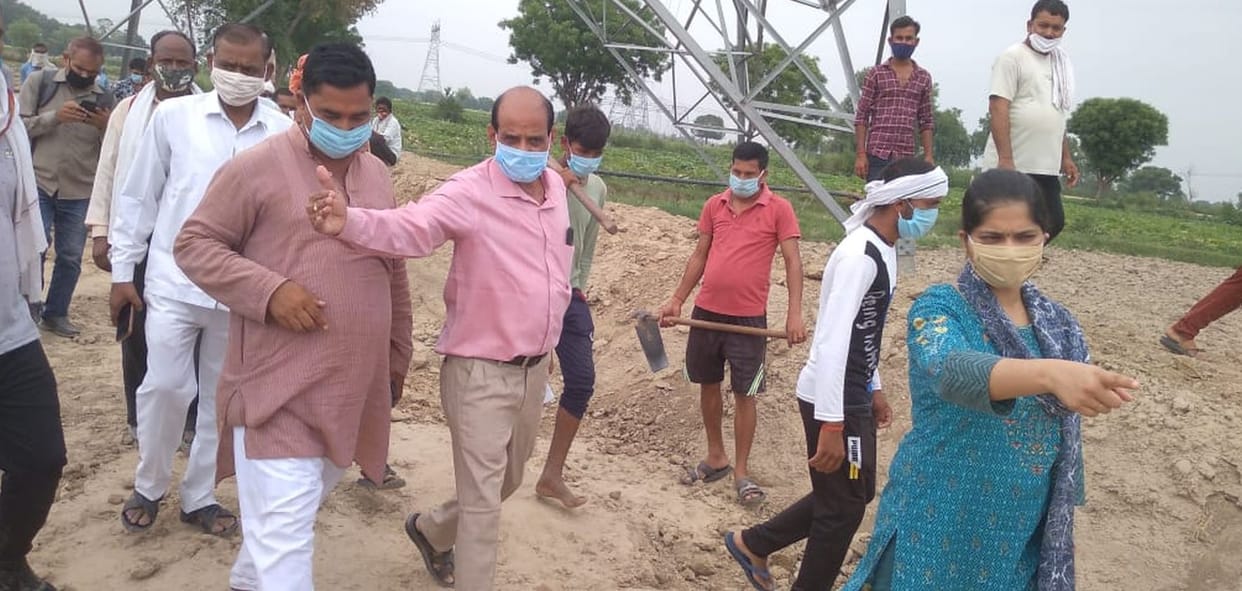 CDO got the measurement of Kirthua wetland done in front of him