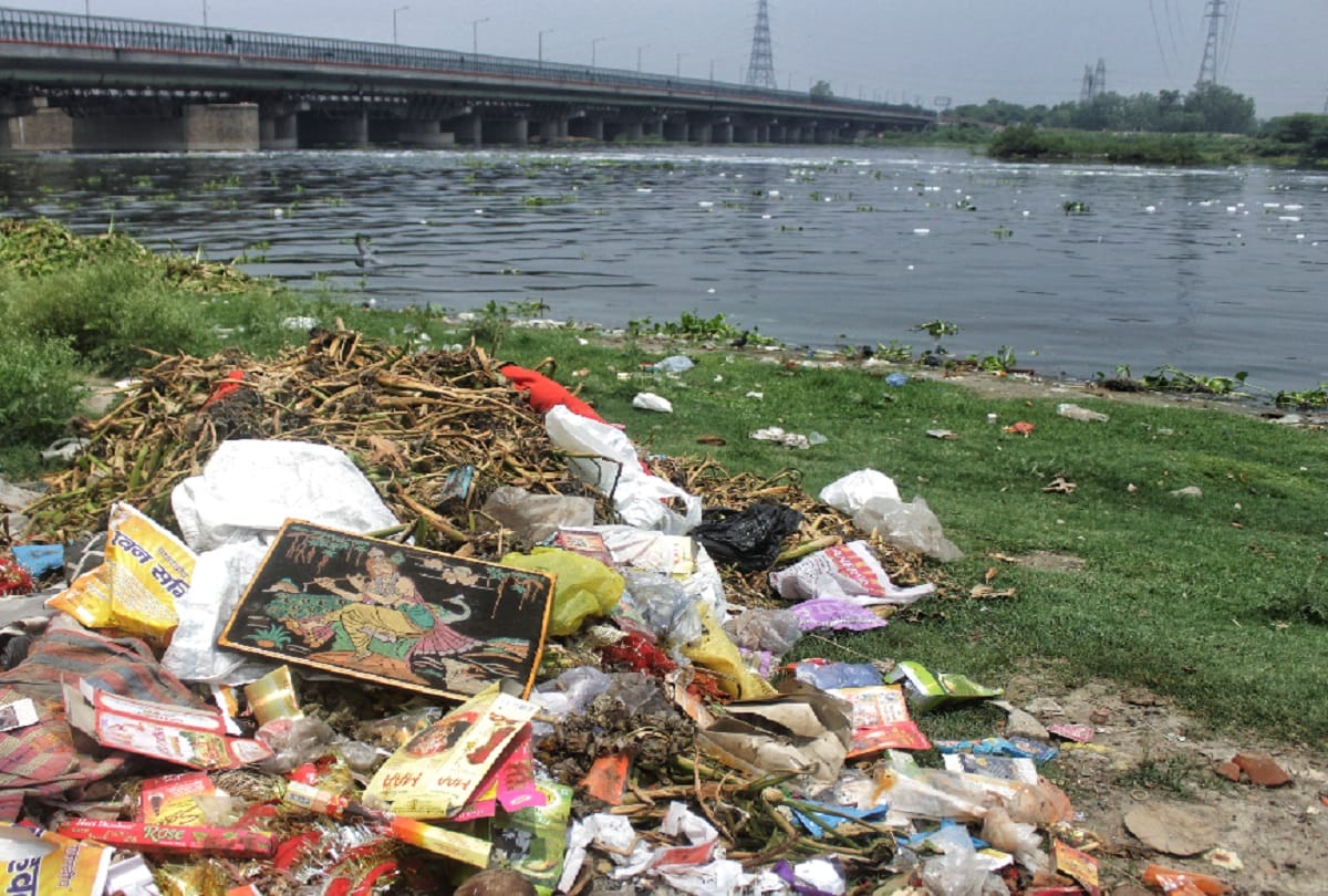 Delhi News : The air of the capital is deteriorating due to climatic and geographical reasons
