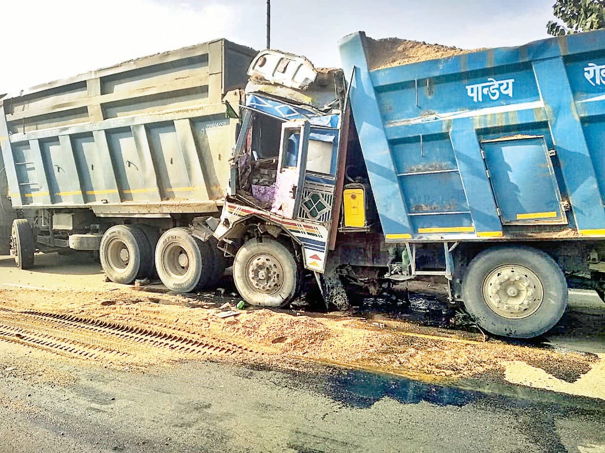 Two dumper's drivers died in road accident