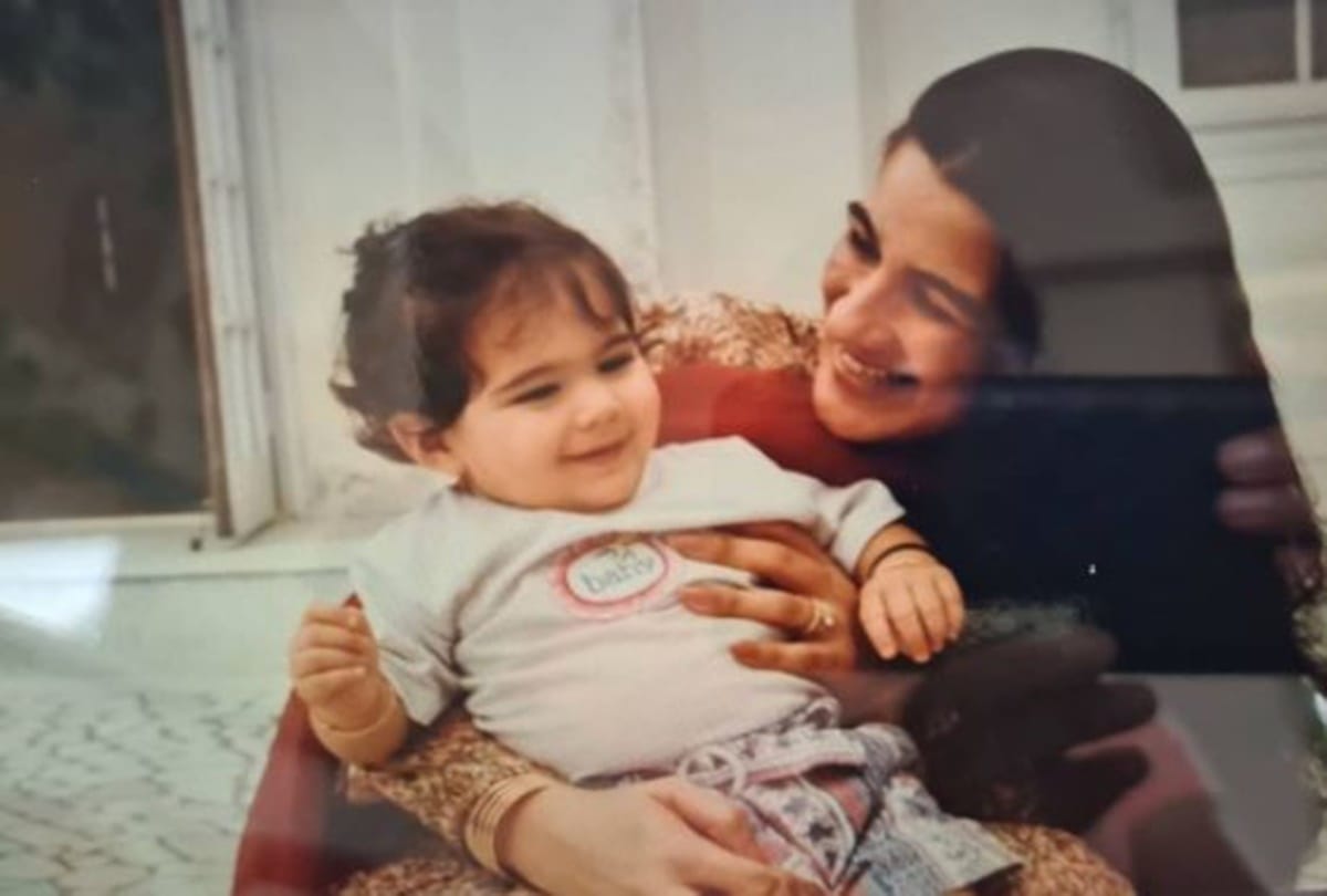 Saif ali khan sister saba share Sara ali childhood photo fans said she looks like her half brother Taimur
