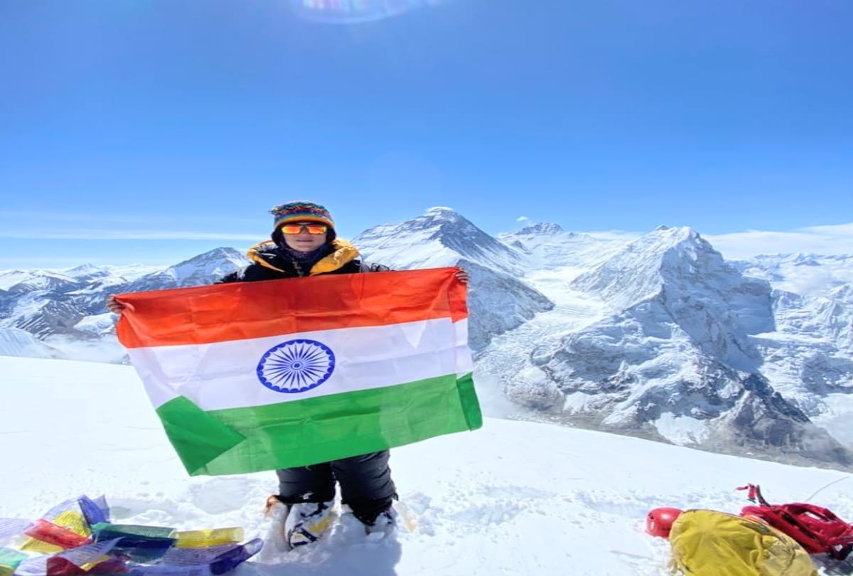 Know About Baljeet Kaur Age Family and Lifestyle Who Climbed Mount Everest from India 