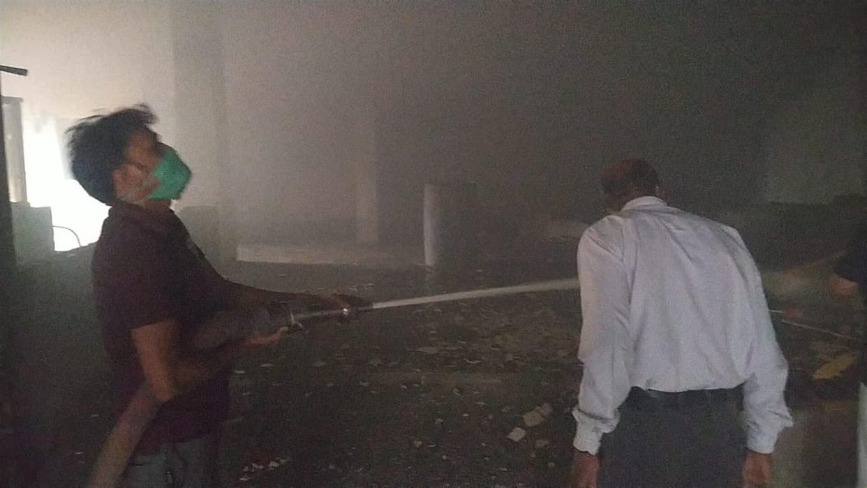 Hathras: Fire in bike showroom due to short circuit, spare parts, oil burnt