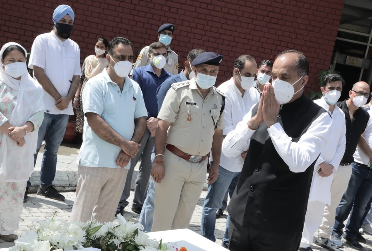narender bragta demise: cm jairam thakur, bjp worker and other leader paid tribute late Narendra Bragta