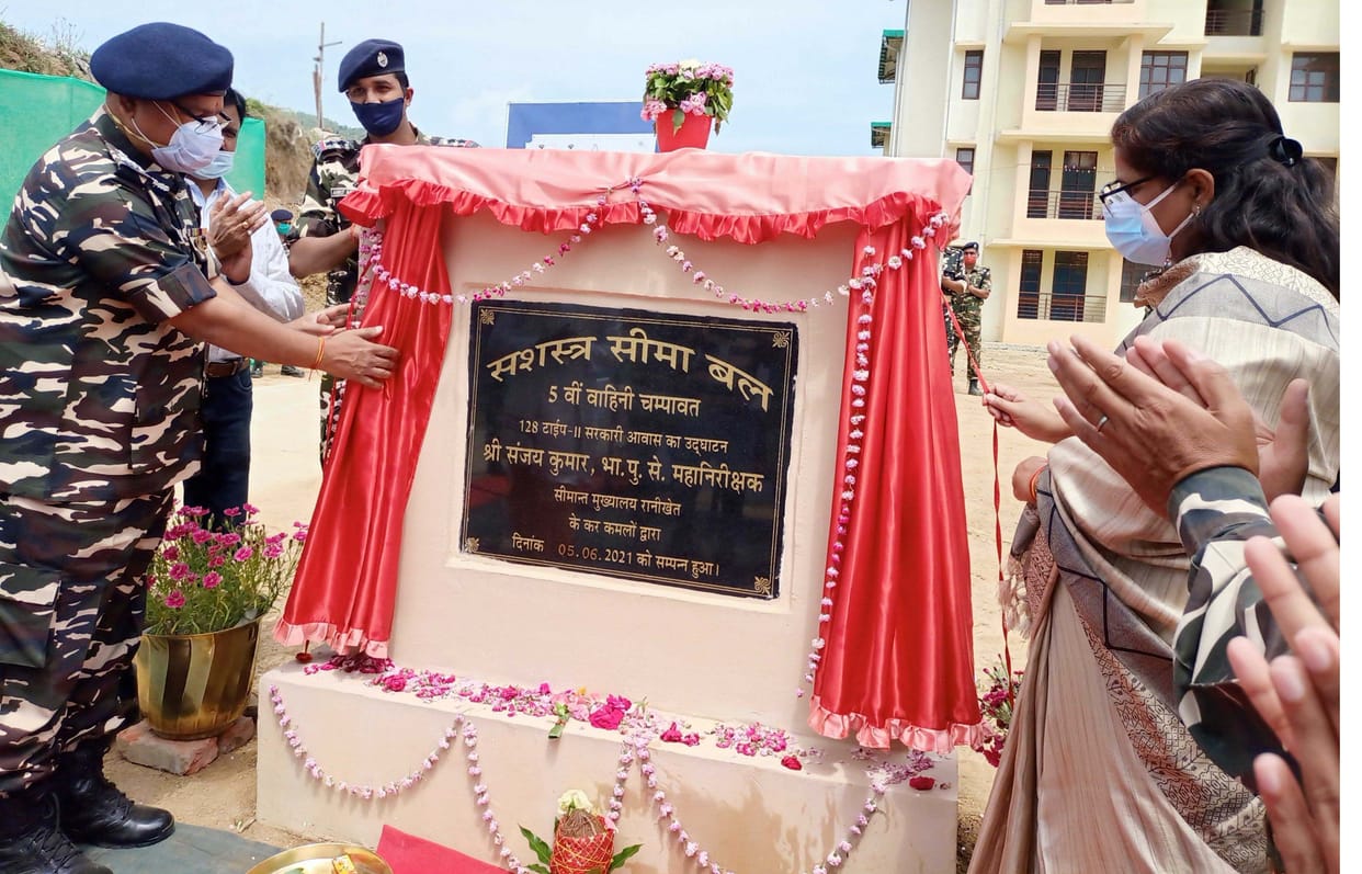Every inch of land along the Nepal border is safe: IG