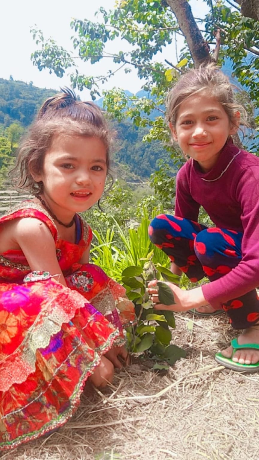 world environment day 2021 : campaign of small environmental worrier grabbing everyone attention