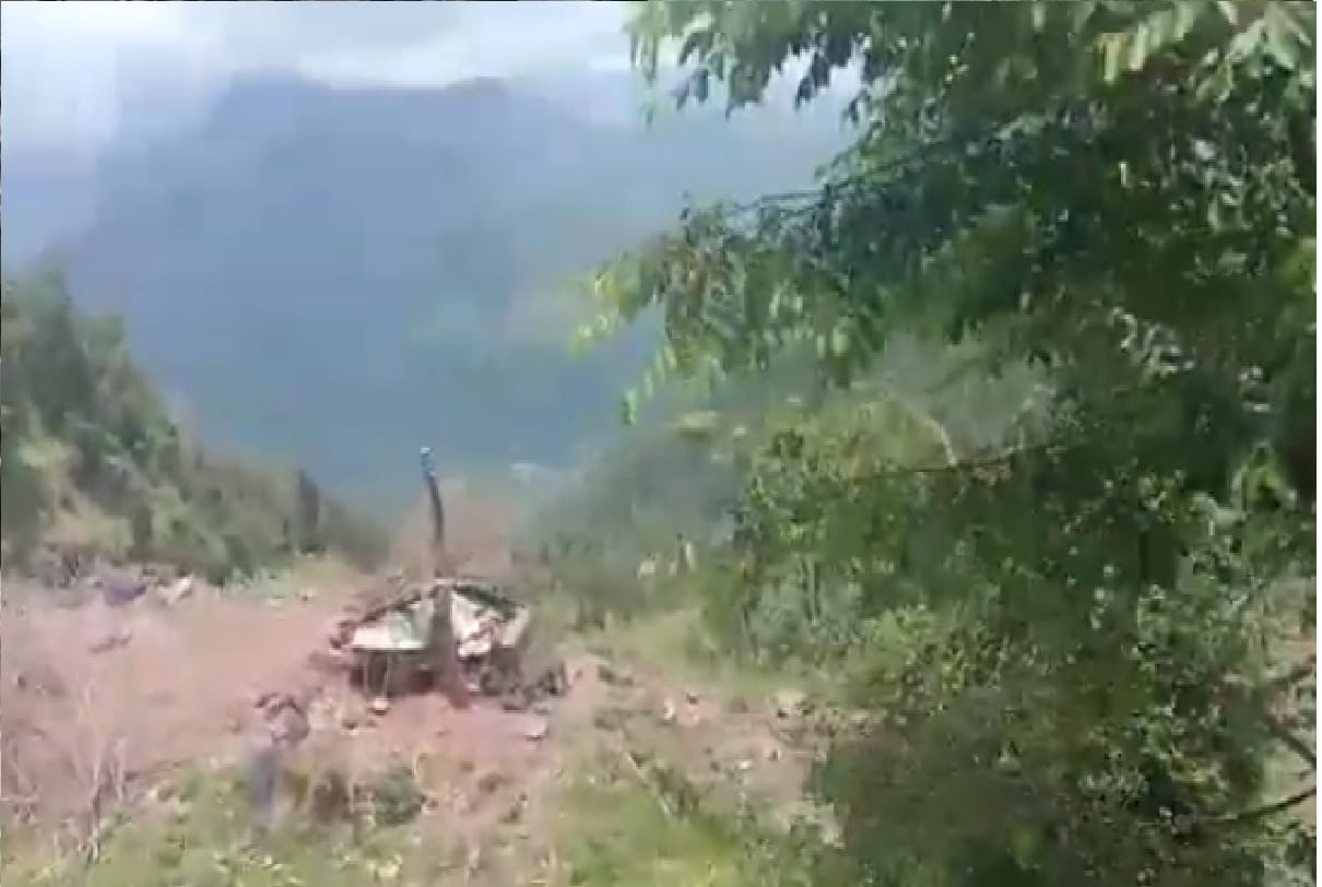 Jammu Kashmir health workers cross river to vaccinate remote areas of Rajouri