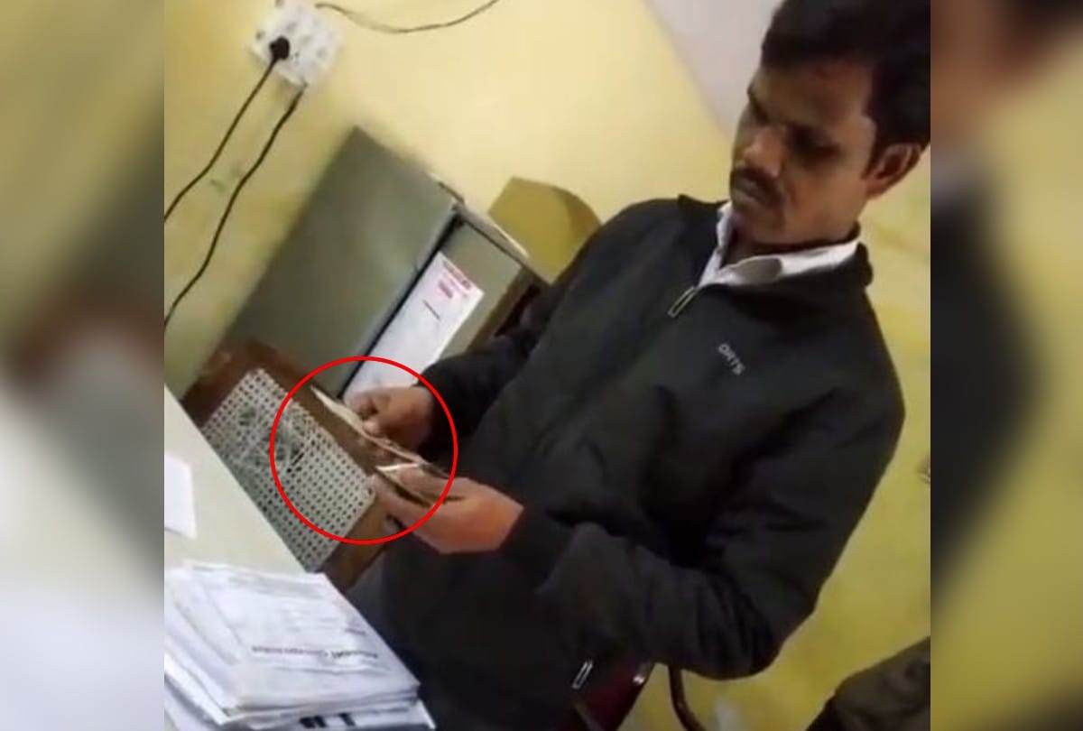 PWD JE taking bribe from contractor video goes viral in agra