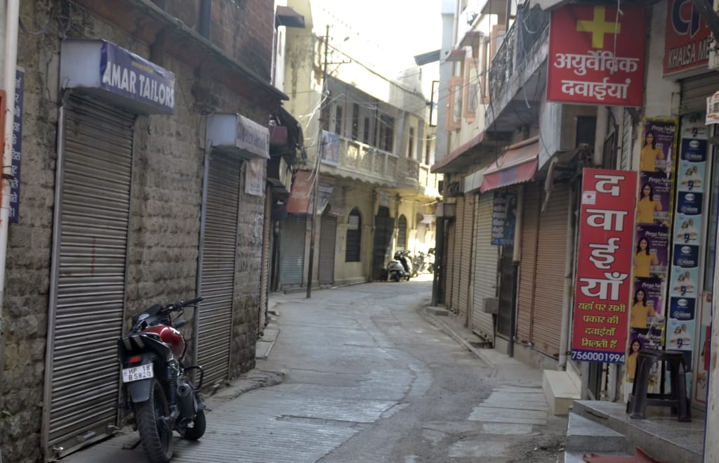 corona in sirmaur-shops closed