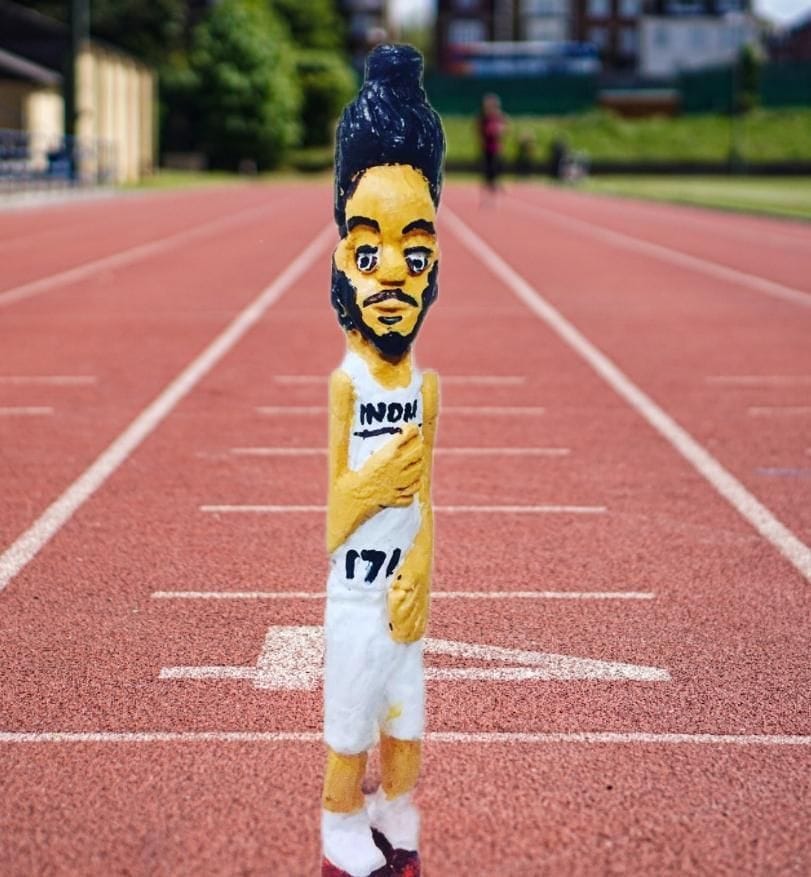 Athlete Milkha Singh's artwork made on 3-inch chalk