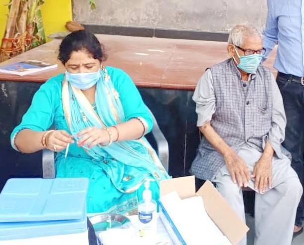 Elderly ahead of youth in vaccination, first dose taken more than 49 thousand