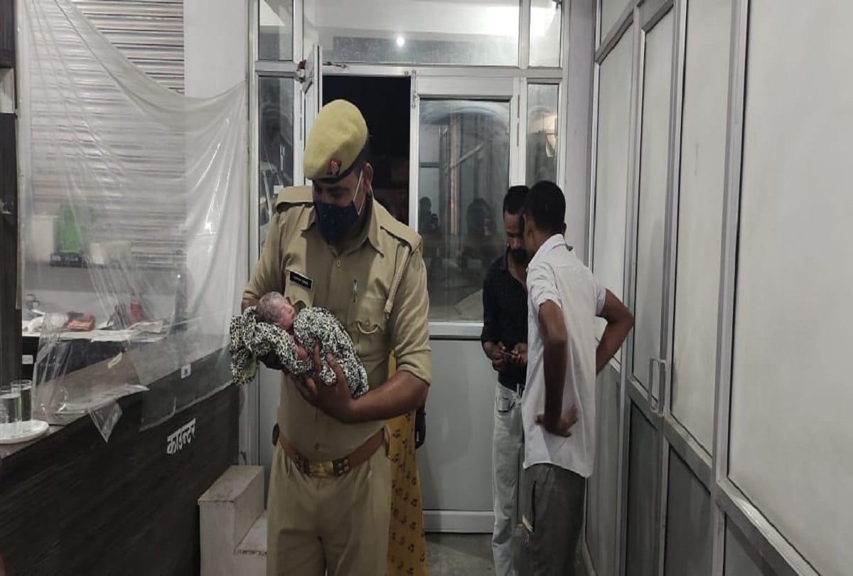 The Constables who were suffering on the road at midnight were taken to the hospital, ADG honored