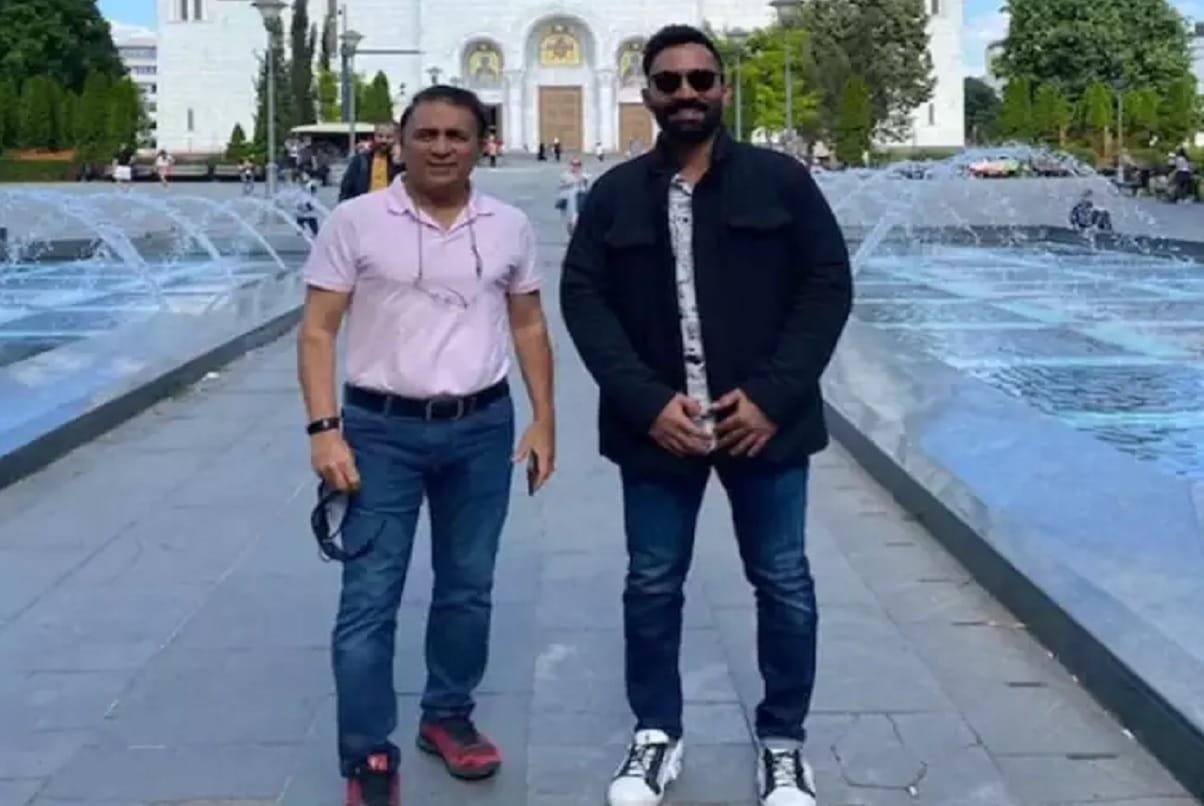 Sunil Gavaskar wishes good luck to Dinesh Karthik for his commentary debut in WTC Final