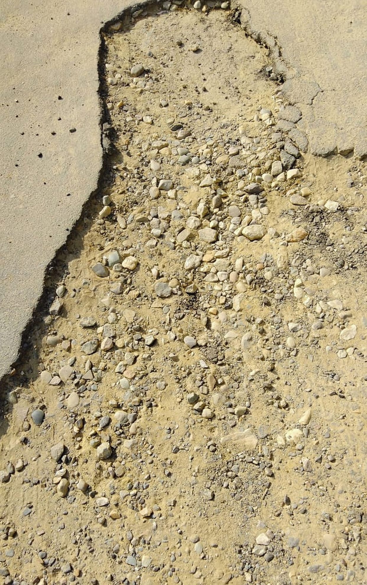 When will the condition of Adams-Dhar ki Tuni road improve?