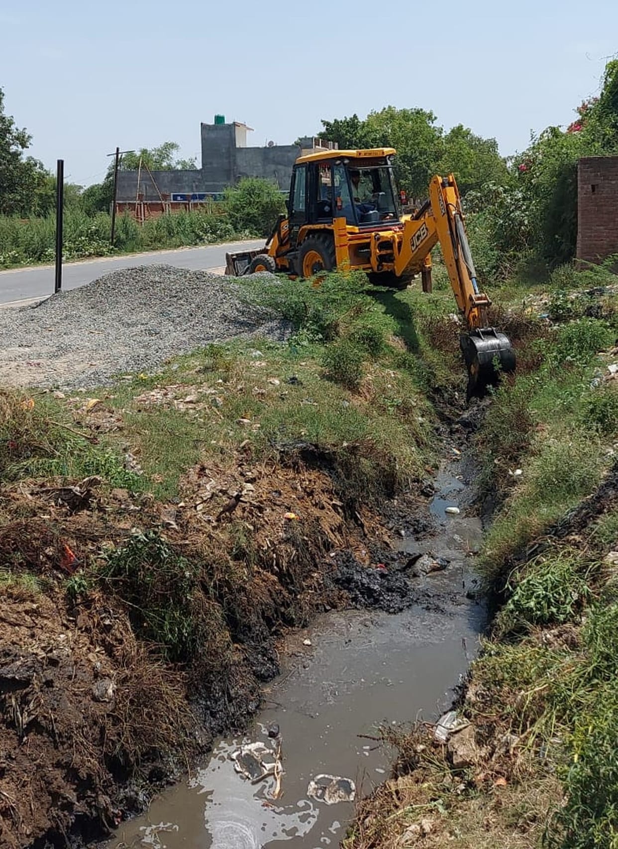 Drain cleaning started, water is filled in railway colony