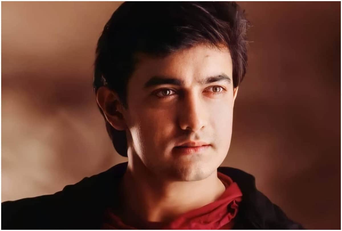 aamir khan spat on madhuri dixit on the film dil's set, she ran with hockey stick behind him