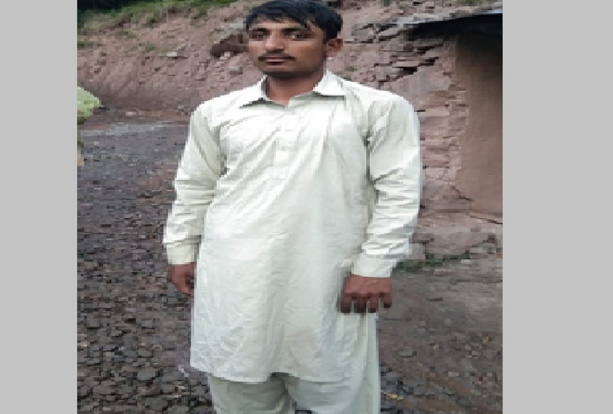 Jammu and Kashmir: Army caught intruder from the Line of Control, due to this he ran away from home in Indian territory