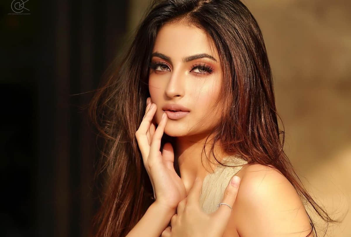 shweta tiwari daughter palak in black bold dress in hindi