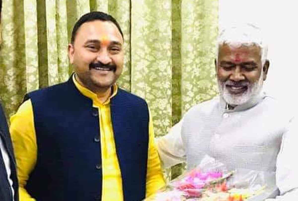 case of freeing the history sheeter by attacking the police: BJP's in two faction behind Narayan