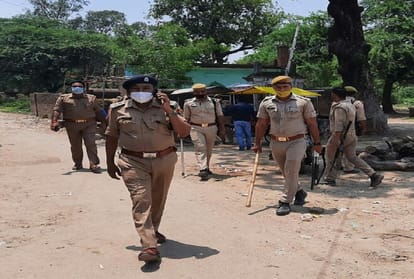 Three constables injured in stone attack on police for refusing to mark Ghazi Mian's dargah