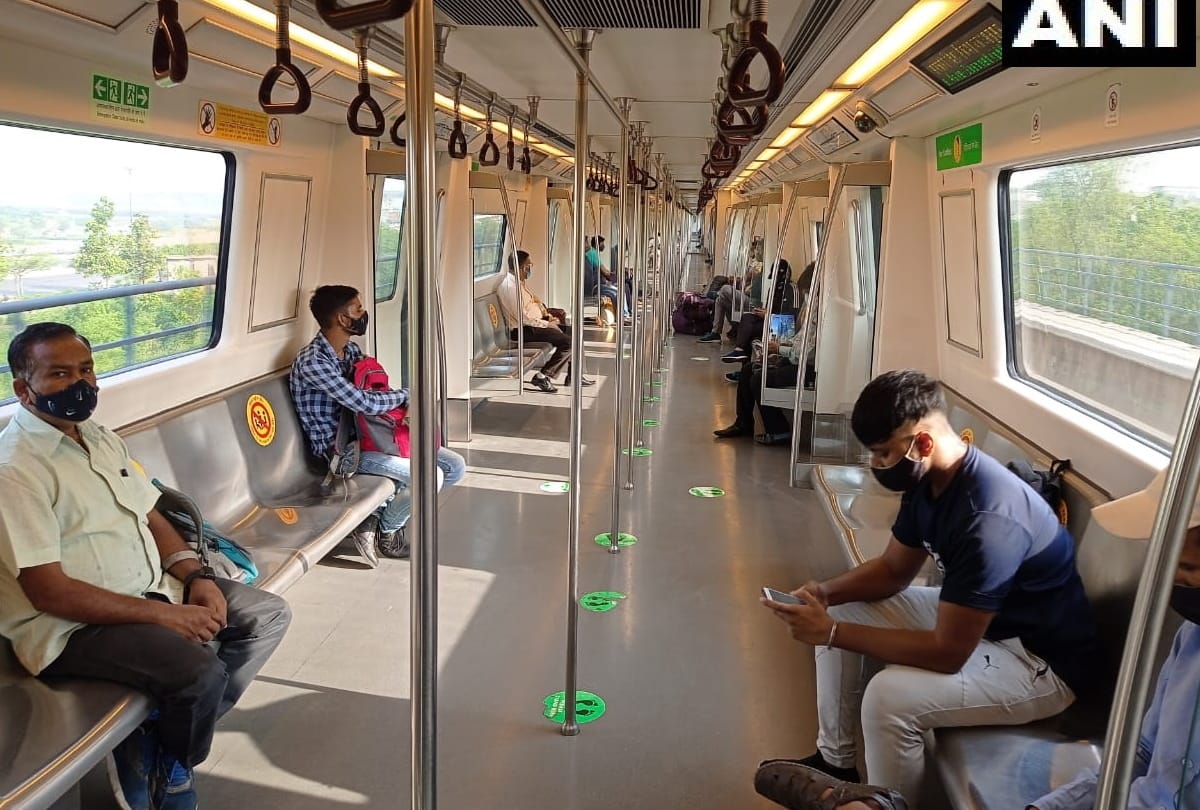 delhi unlock metro resume market mall open offices open see delhi in photos