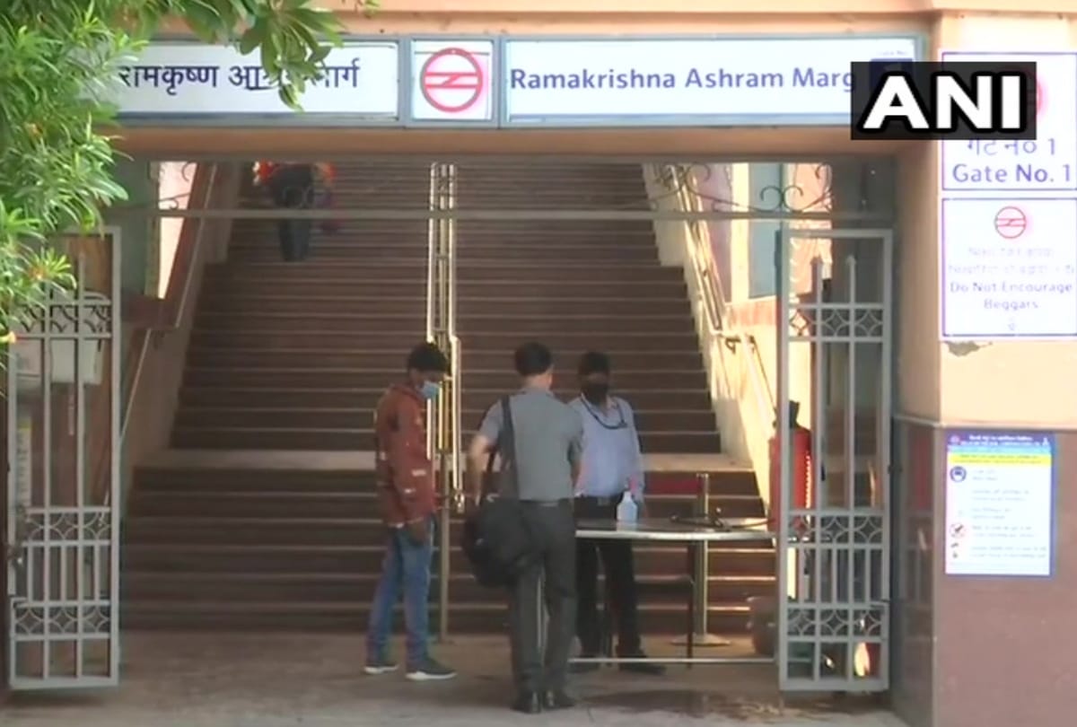 delhi unlock metro resume market mall open offices open see delhi in photos