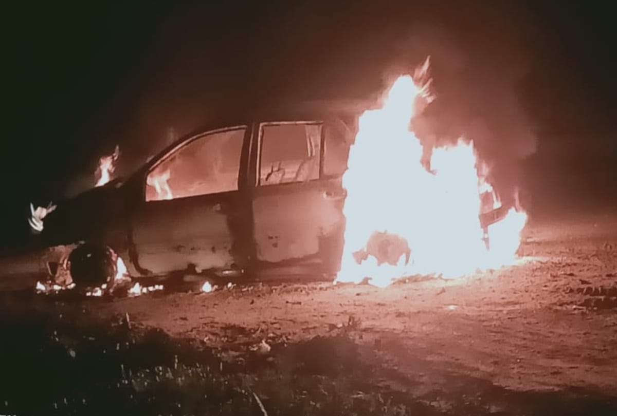 A car catches fire in Sitapur.