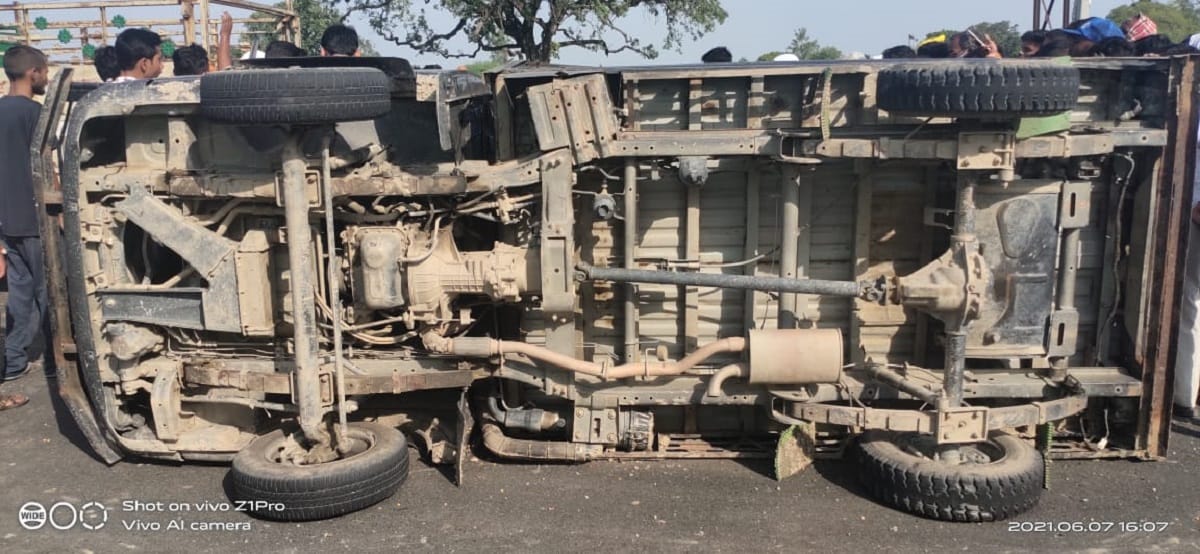 accident in Jaunpur: Uncle-nephew died in road accident mother-daughter injured