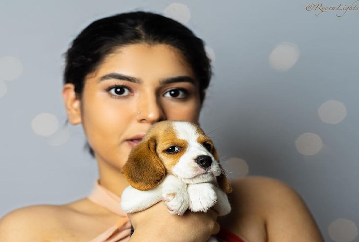 Taarak Mehta Ka Ooltah Chashmah' fame Nidhi Bhanushali aka Sonu sizzles in pics