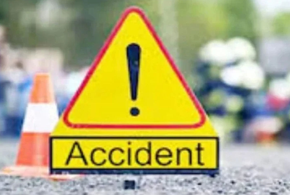 Accident on Lucknow-Agra Expressway, 19 injured