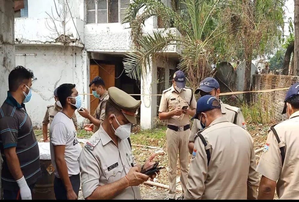 Uttarakhand News: Human Skeleton found in Builders Old house in Rishikesh Photos