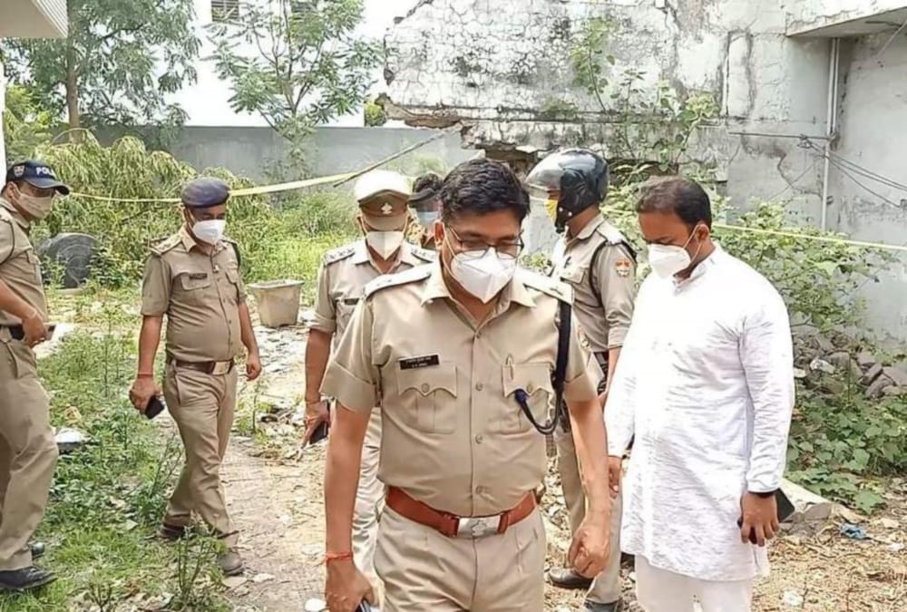 Uttarakhand News: Human Skeleton found in Builders Old house in Rishikesh Photos
