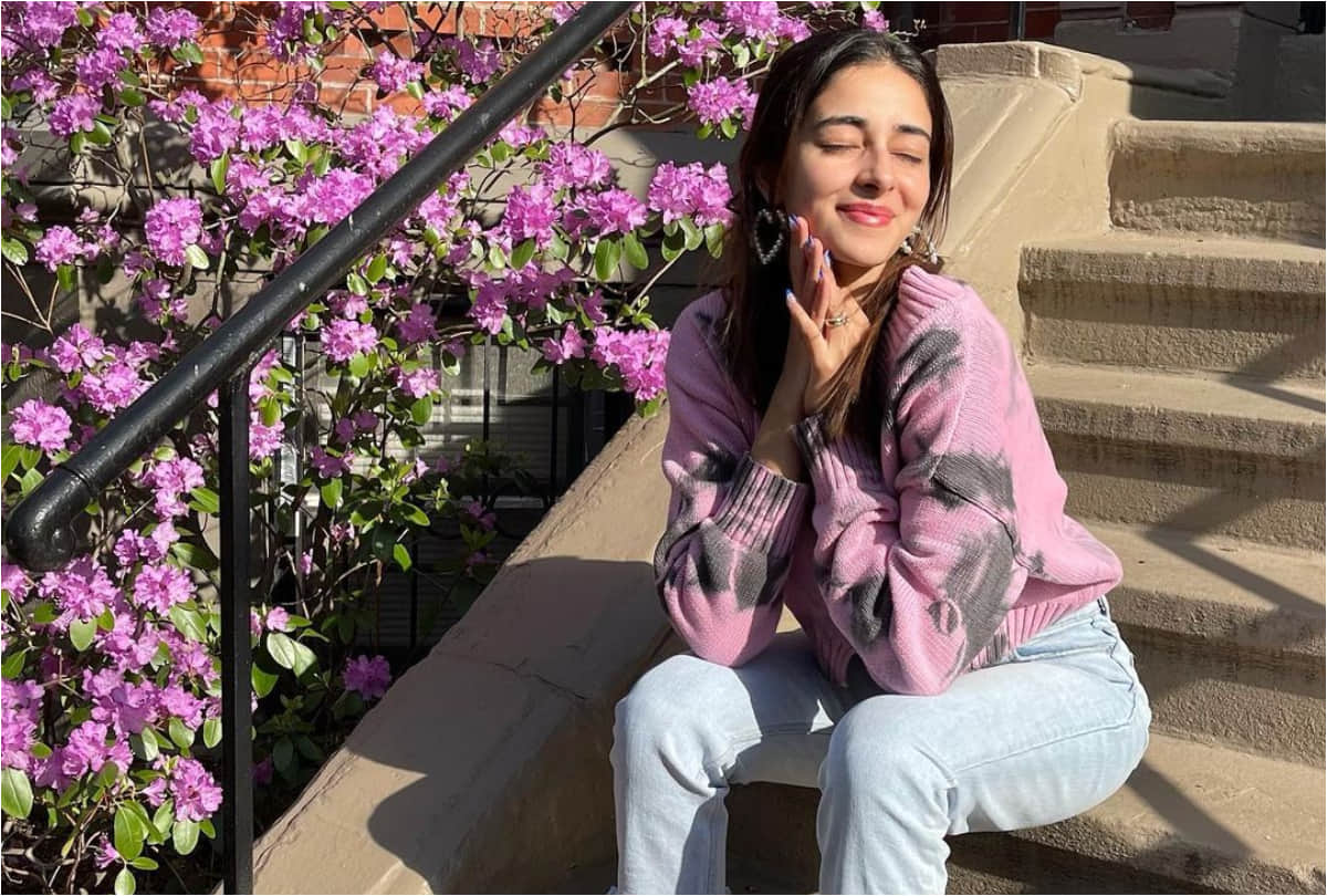 Ananya Panday gives tour of her vanity van with a bed and random stick